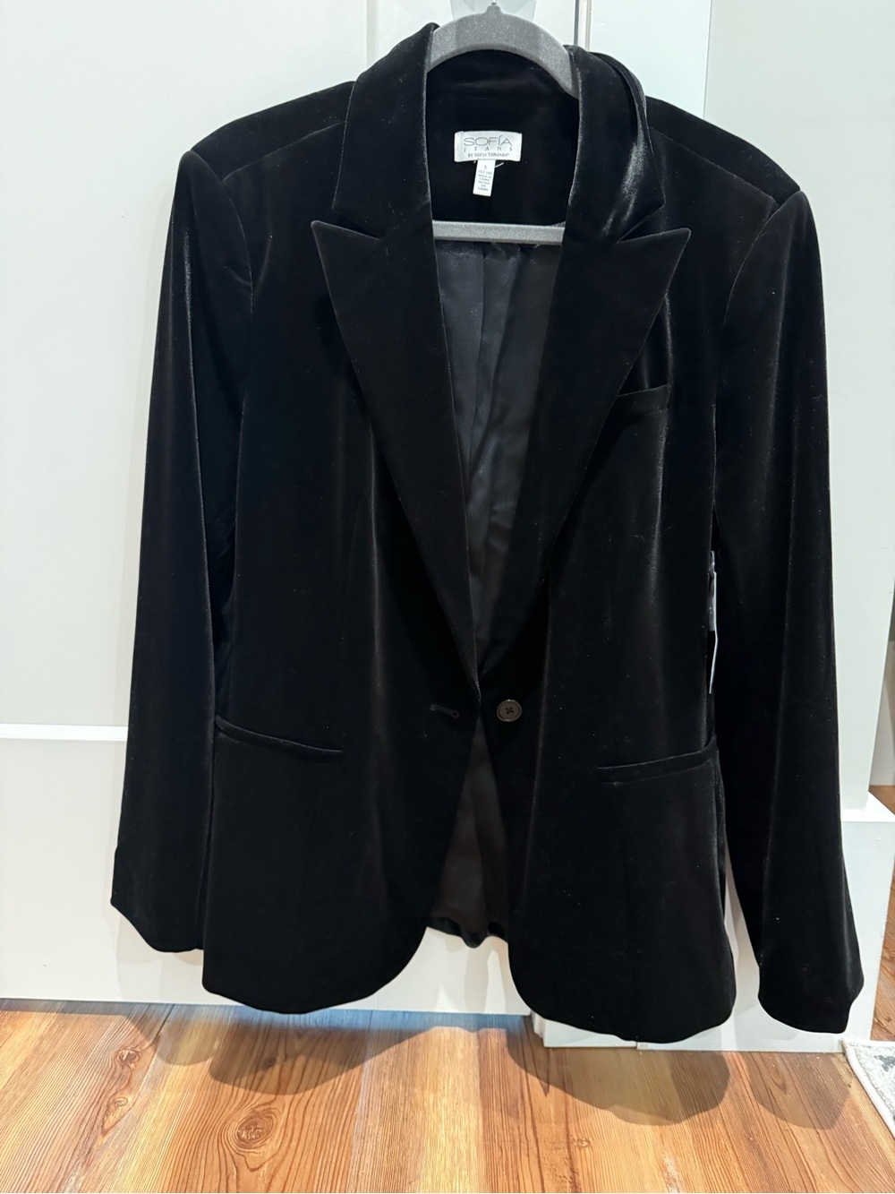 sofia by sofia vergara Black Velvet Single-Button Blazer